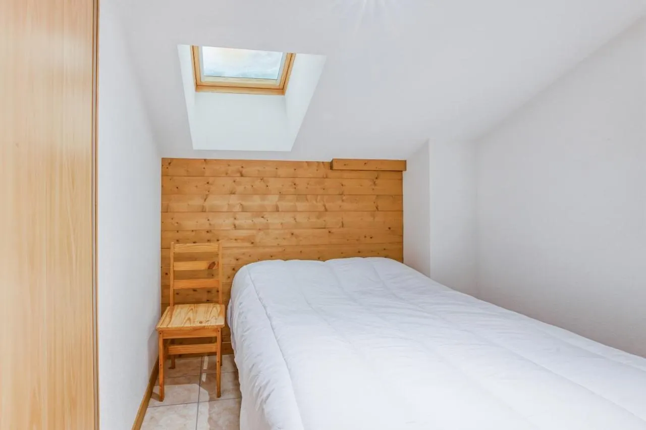Schuss 2 - Appartement 2 Chambres - Val D'Arly Flumet Apartment
